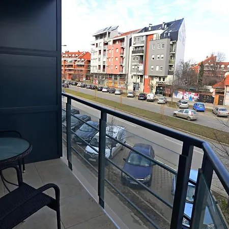 아파트 Relax Novi Sad, Telep