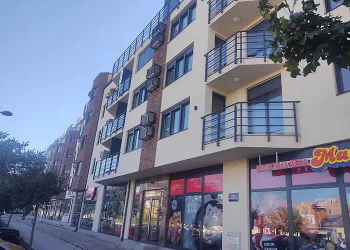 Relax Novi Sad, Telep * Újvidék